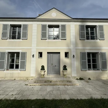 Le Domaine Des 24 Piscine 8pers * Spay