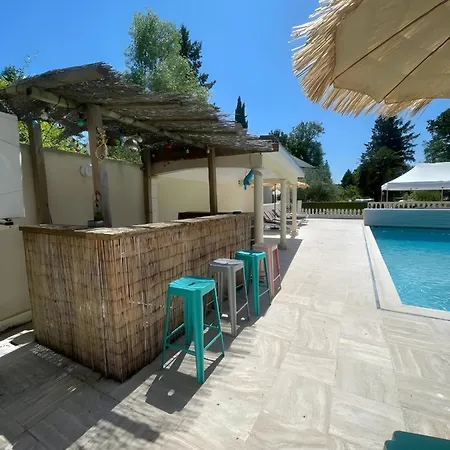 Le Domaine Des 24 Piscine 8pers