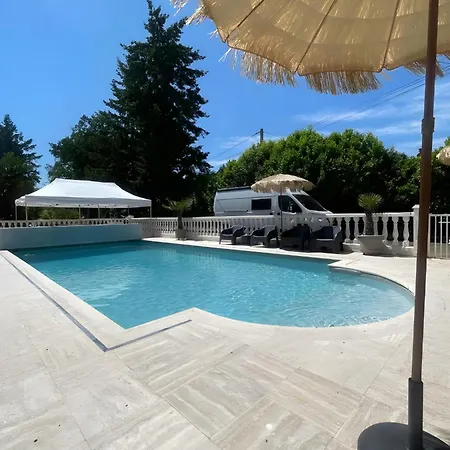Le Domaine Des 24 Piscine 8pers * Spay