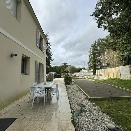 بيت للعطل Le Domaine Des 24 Piscine 8pers